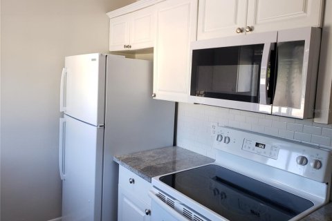Condo in Tampa, Florida, 2 bedrooms  № 1915204 - photo 5