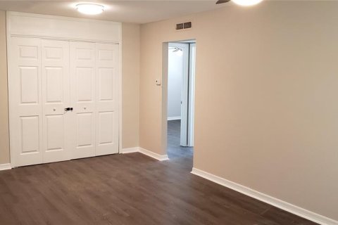 Condo in Tampa, Florida, 2 bedrooms  № 1915204 - photo 7