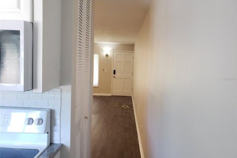 Copropriété à louer à Tampa, Floride: 2 chambres, 76.09 m2 № 1915204 - photo 6