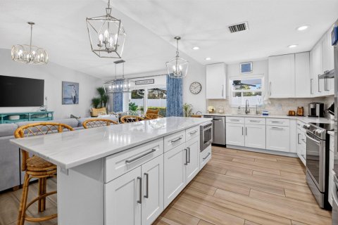 Casa en venta en Boynton Beach, Florida, 4 dormitorios, 165.18 m2 № 2385321 - foto 6
