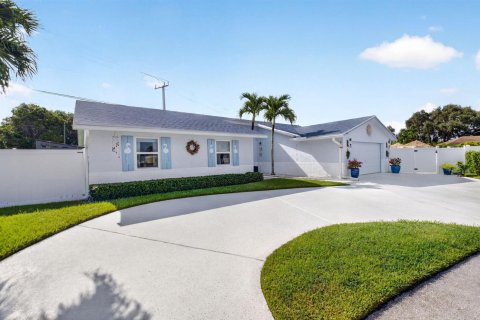 Casa en Boynton Beach, Florida 4 dormitorios, 165.18 m2 № 2385321