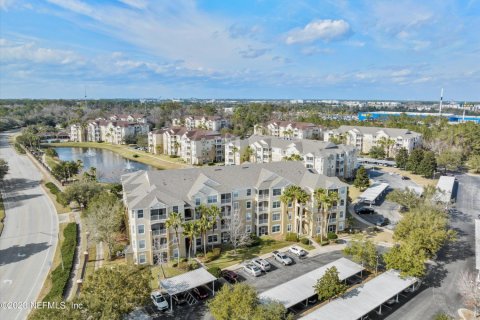 Condominio en venta en Jacksonville, Florida, 3 dormitorios, 115.85 m2 № 766964 - foto 1