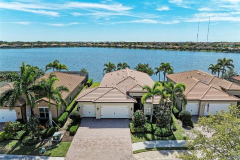 House in Nokomis, Florida 4 bedrooms, 225.85 sq.m. № 1783129 - photo 1