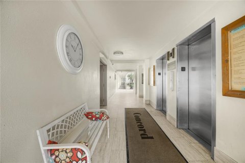 Condo in Saint Petersburg, Florida, 2 bedrooms  № 1845387 - photo 30