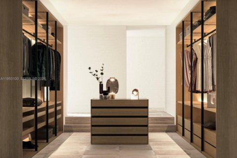 Casa en venta en Bay Harbor Islands, Florida, 8 dormitorios, 538.55 m2 № 2007965 - foto 10