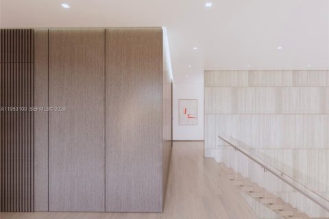 Casa en venta en Bay Harbor Islands, Florida, 8 dormitorios, 538.55 m2 № 2007965 - foto 8