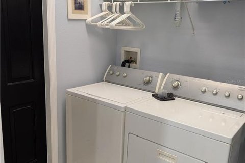 Купить виллу или дом в Нью-Порт-Ричи, Флорида 3 комнаты, 121.7м2, № 2149082 - фото 17