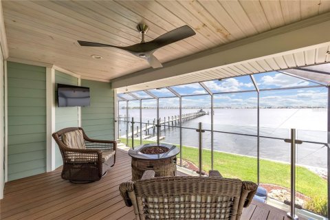 House in Ellenton, Florida 5 bedrooms, 397.81 sq.m. № 2208958