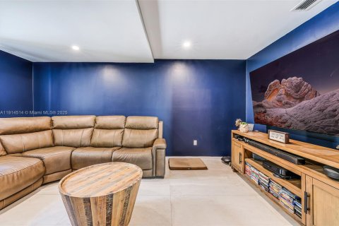 Villa ou maison à vendre à Miami, Floride: 3 chambres, 170.38 m2 № 1970017 - photo 5