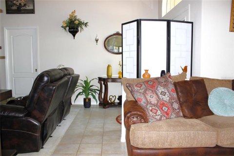 House in Spring Hill, Florida 4 bedrooms, 190.08 sq.m. № 1654828 - photo 5