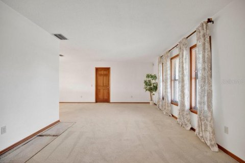 Villa ou maison à vendre à Deltona, Floride: 3 chambres, 177.81 m2 № 2418766 - photo 9