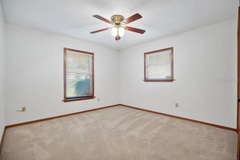 Villa ou maison à vendre à Deltona, Floride: 3 chambres, 177.81 m2 № 2418766 - photo 23