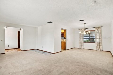 Villa ou maison à vendre à Deltona, Floride: 3 chambres, 177.81 m2 № 2418766 - photo 7