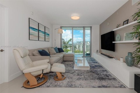 Condo à Sunny Isles Beach, Floride, 2 chambres  № 2050263