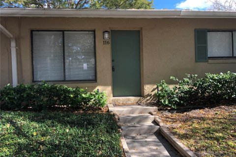Condo in Altamonte Springs, Florida, 3 bedrooms  № 1808205 - photo 1