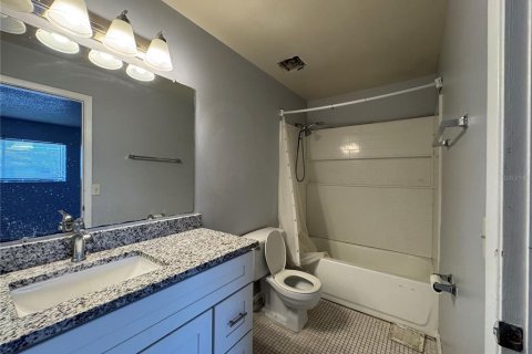 Condo in Altamonte Springs, Florida, 3 bedrooms  № 1808205 - photo 5