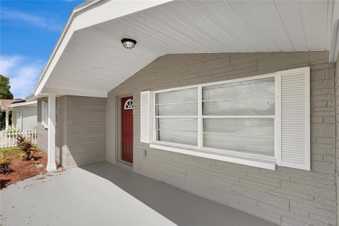 Casa en venta en Holiday, Florida, 3 dormitorios, 122.63 m2 № 1914236 - foto 5