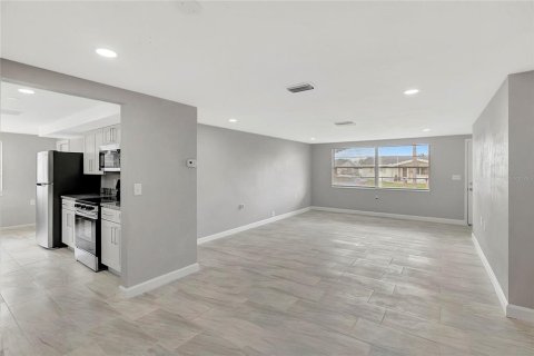 Casa en venta en Holiday, Florida, 3 dormitorios, 122.63 m2 № 1914236 - foto 11