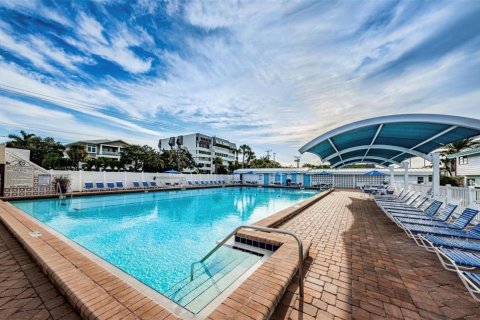 Villa ou maison à vendre à Sarasota, Floride: 2 chambres, 83.61 m2 № 2421884 - photo 6
