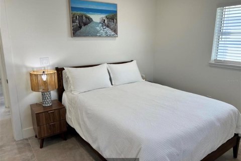 Villa ou maison à vendre à Sarasota, Floride: 2 chambres, 83.61 m2 № 2421884 - photo 21