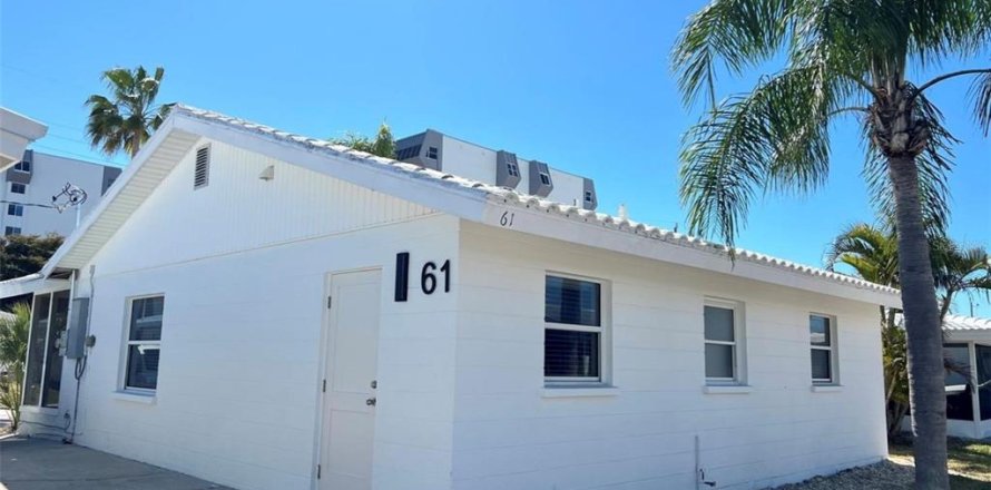Villa ou maison à Sarasota, Floride 2 chambres, 83.61 m2 № 2421884