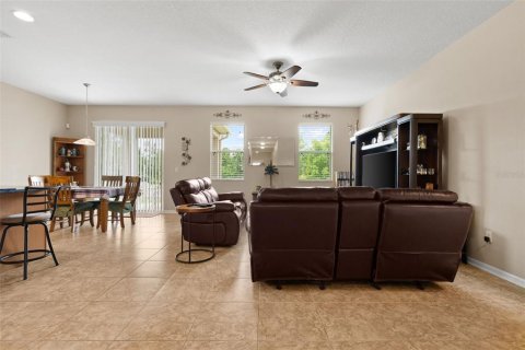 Villa ou maison à vendre à New Port Richey, Floride: 4 chambres, 170.66 m2 № 2147658 - photo 14
