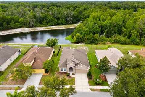 Villa ou maison à vendre à New Port Richey, Floride: 4 chambres, 170.66 m2 № 2147658 - photo 28