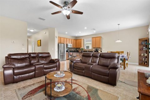Villa ou maison à vendre à New Port Richey, Floride: 4 chambres, 170.66 m2 № 2147658 - photo 3