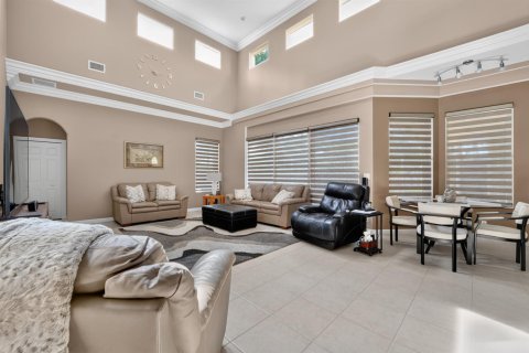 Villa ou maison à vendre à West Palm Beach, Floride: 5 chambres, 307.51 m2 № 2413353 - photo 9