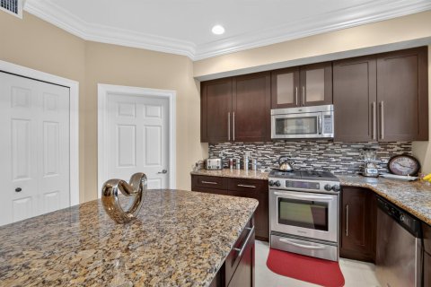 Villa ou maison à vendre à West Palm Beach, Floride: 5 chambres, 307.51 m2 № 2413353 - photo 13