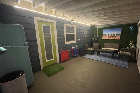 Immobilier commercial à louer à Fort Lauderdale, Floride: 33.82 m2 № 1954087 - photo 16