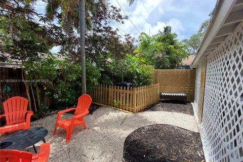 Immobilier commercial à louer à Fort Lauderdale, Floride: 33.82 m2 № 1954087 - photo 25