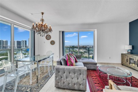 Copropriété à vendre à Miami, Floride: 2 chambres, 109.62 m2 № 1990398 - photo 4