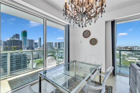 Copropriété à vendre à Miami, Floride: 2 chambres, 109.62 m2 № 1990398 - photo 8