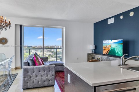 Copropriété à vendre à Miami, Floride: 2 chambres, 109.62 m2 № 1990398 - photo 3