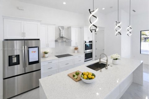 Villa ou maison à vendre à Cape Coral, Floride: 3 chambres № 2023260 - photo 9