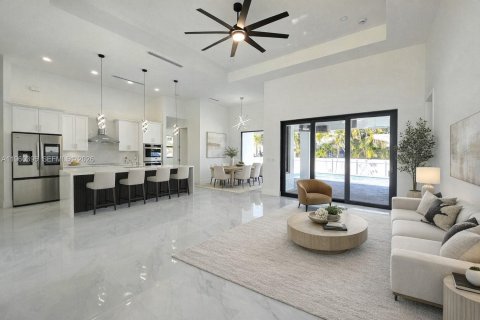 Villa ou maison à vendre à Cape Coral, Floride: 3 chambres № 2023260 - photo 7