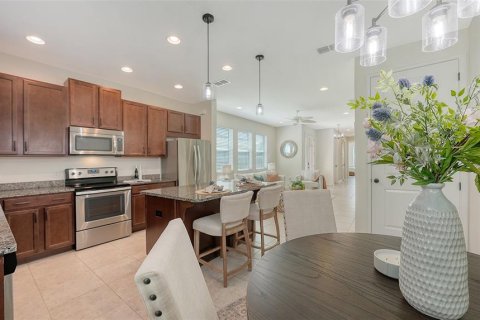 Casa en venta en Lakewood Ranch, Florida, 2 dormitorios, 123.84 m2 № 1657187 - foto 17