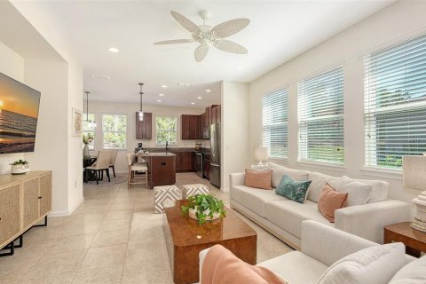 Casa en venta en Lakewood Ranch, Florida, 2 dormitorios, 123.84 m2 № 1657187 - foto 6