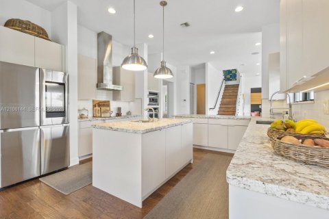 Villa ou maison à vendre à Cooper City, Floride: 5 chambres, 381.83 m2 № 2422064 - photo 17