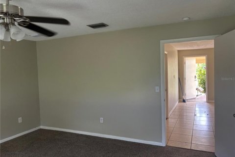 Casa en venta en Port Charlotte, Florida, 3 dormitorios, 129.69 m2 № 1851872 - foto 18