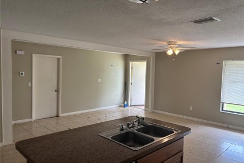 Casa en venta en Port Charlotte, Florida, 3 dormitorios, 129.69 m2 № 1851872 - foto 3