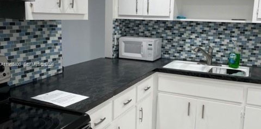 Condo à Miami, Floride, 1 chambre  № 2006867