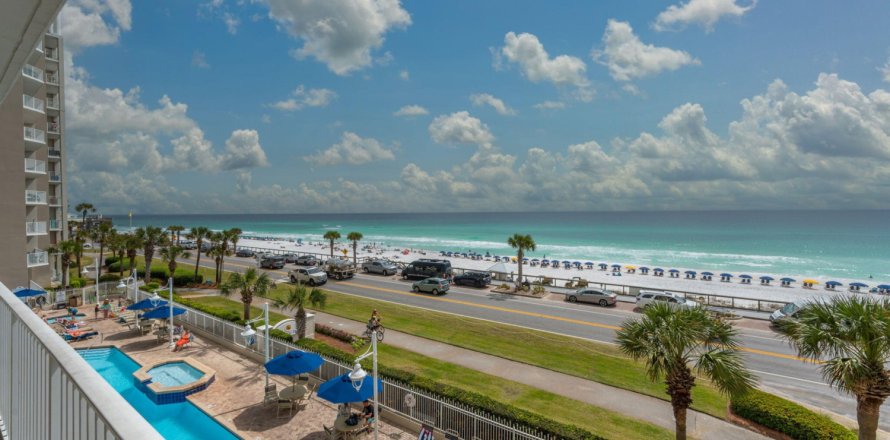 Condominio en Miramar Beach, Florida, 2 dormitorios  № 560214
