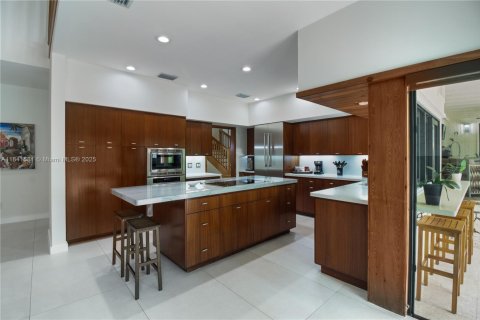 Снять в аренду виллу или дом в Пальметто-Бей, Флорида 4 спальни, 329.99м2, № 1833762 - фото 13