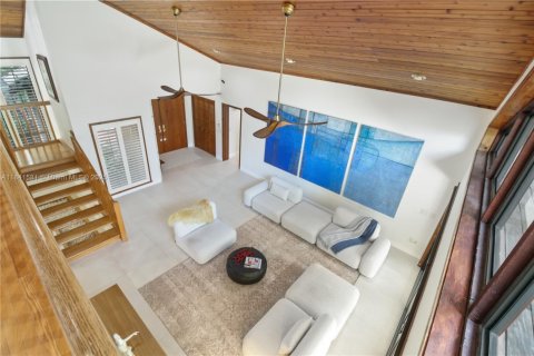 Снять в аренду виллу или дом в Пальметто-Бей, Флорида 4 спальни, 329.99м2, № 1833762 - фото 28