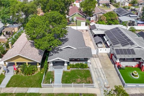 Villa ou maison à vendre à Tampa, Floride: 3 chambres, 131.36 m2 № 2303328 - photo 6