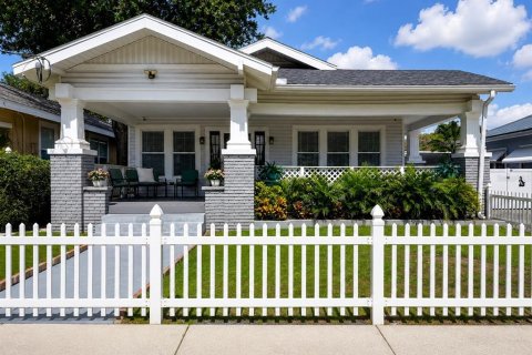 Villa ou maison à vendre à Tampa, Floride: 3 chambres, 131.36 m2 № 2303328 - photo 4