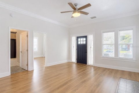 Villa ou maison à vendre à Tampa, Floride: 3 chambres, 131.36 m2 № 2303328 - photo 18