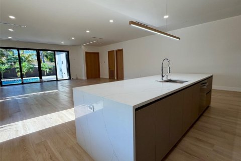 House in Fort Lauderdale, Florida 4 bedrooms № 2368381 - photo 16